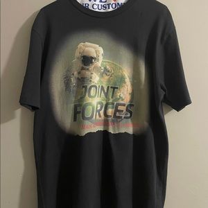 HAN KJOBENHAVN “JOINT FORCES” MENS TEE SIZE L